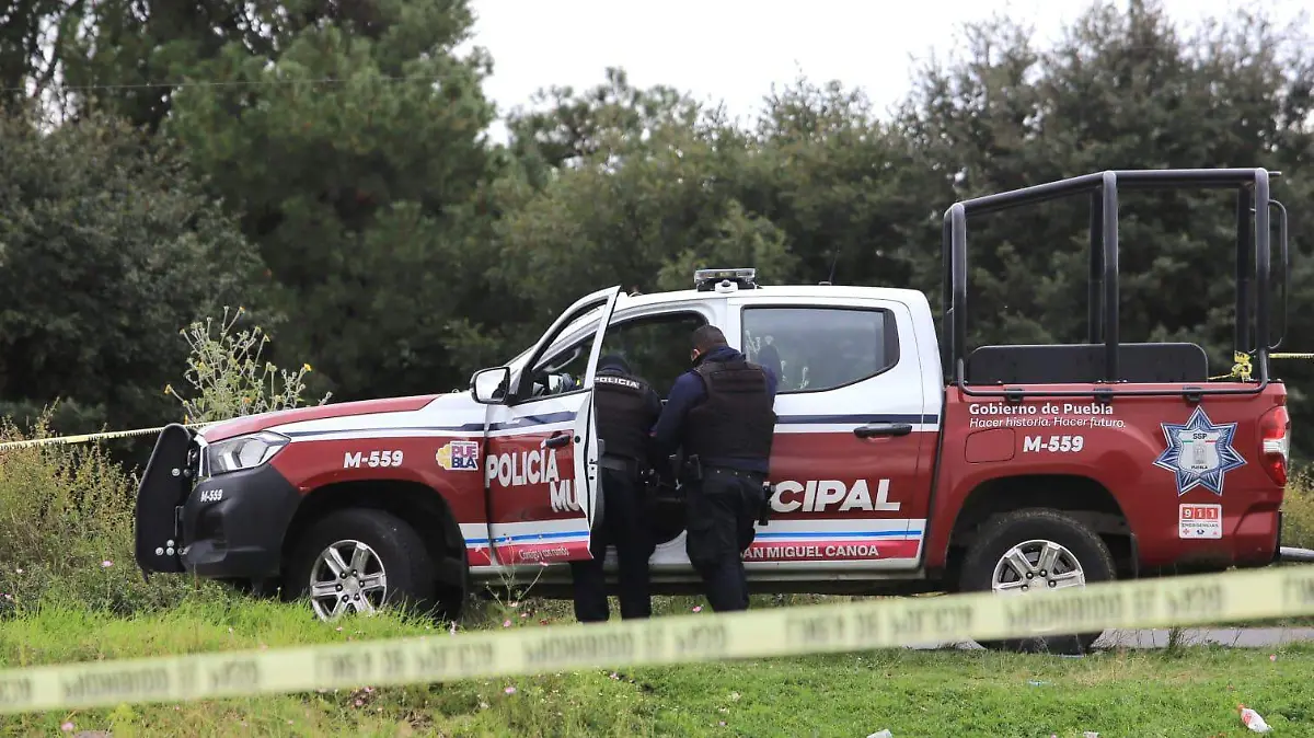 policías acuden a llamado de auxili